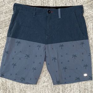 BILLABONG | gray and blue hybrid shorts